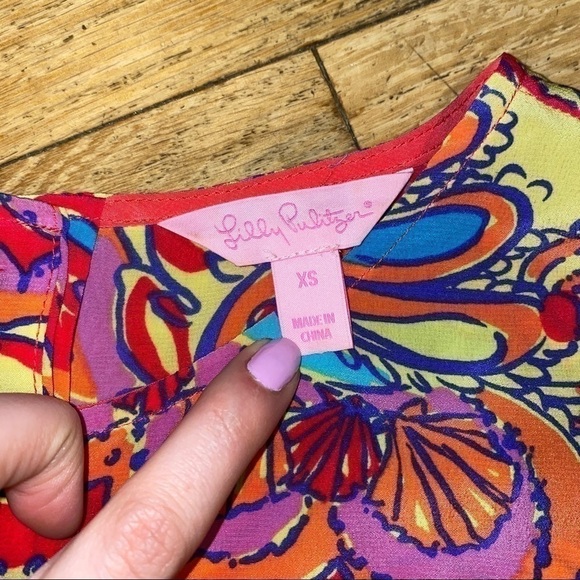 LILLY Pulitzer Silk Iona Shell Feelin Groovy XS - Picture 4 of 5
